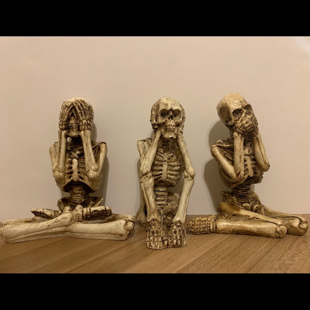 see no evil, hear no evil, speak no evil skeletons